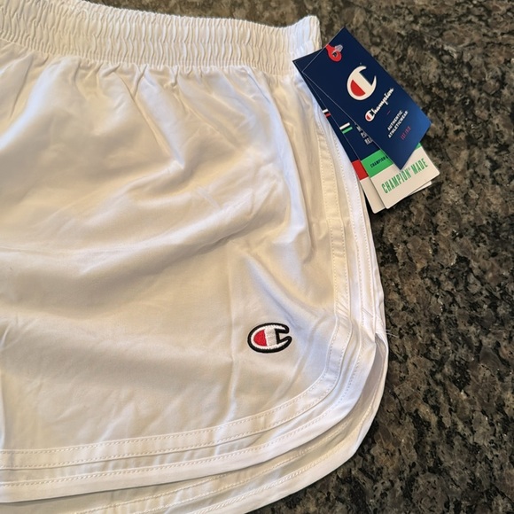 Champion wicking and anti -odor white shorts NWT - Picture 2 of 9